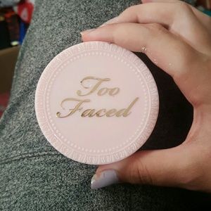 Too faced primed poreless pressed powder